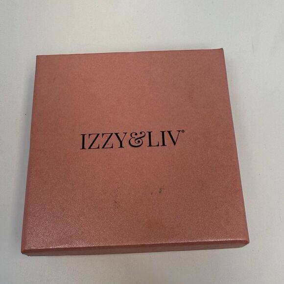 Izzy & Live Gold Tone “SOUL” Africa Shaped Hoop Earrings New - Picture 7 of 7